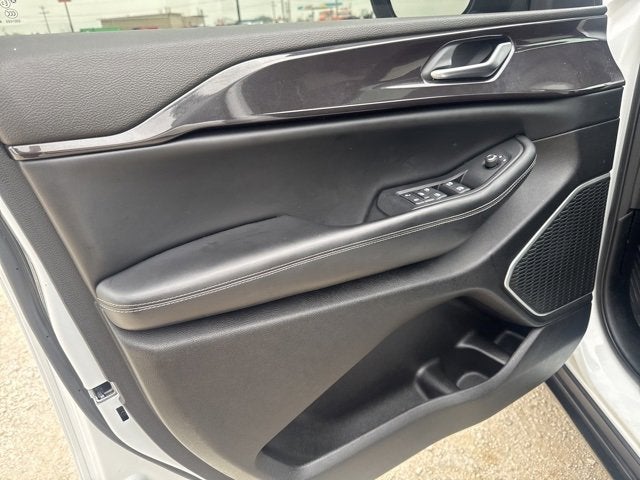 2022 Jeep Grand Cherokee Altitude