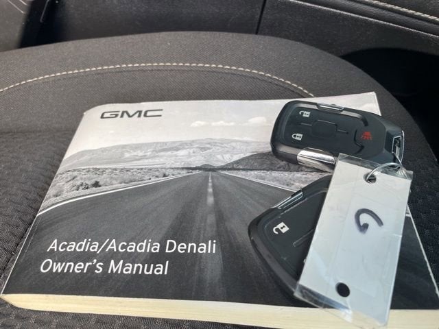 2023 GMC Acadia SLE