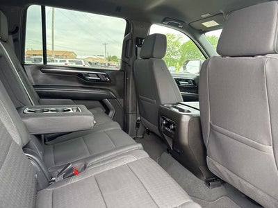 2025 Chevrolet Suburban LS