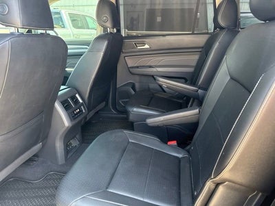 2021 Volkswagen Atlas 3.6L V6 SE w/Technology R-Line