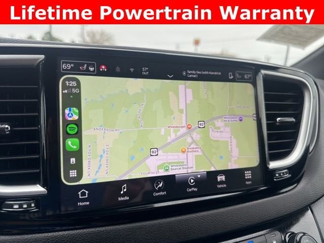 2025 Chrysler Pacifica Select