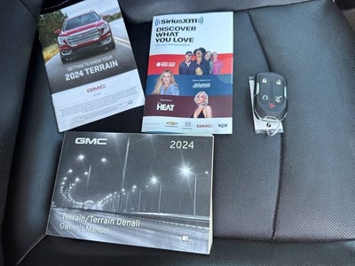 2024 GMC Terrain SLT