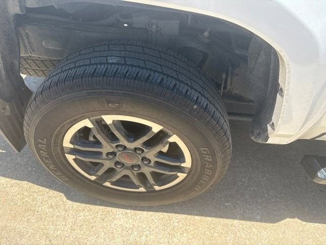 2024 Toyota Tacoma 2WD SR5