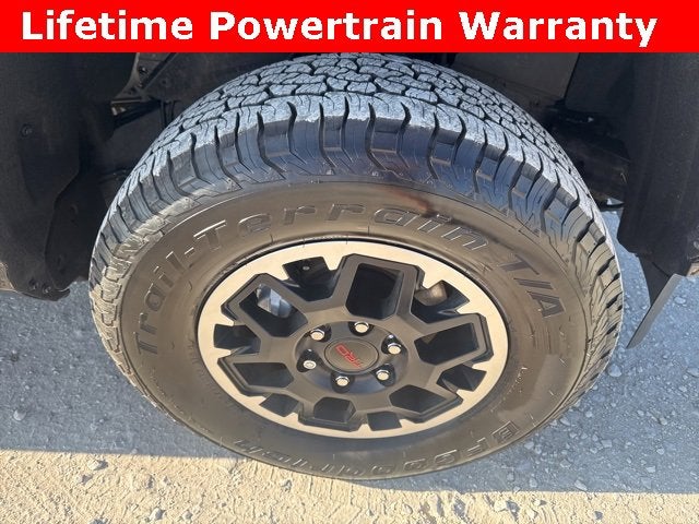 2025 Toyota Tacoma 4WD SR