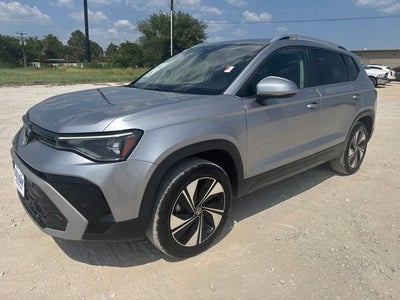 2025 Volkswagen Taos SE