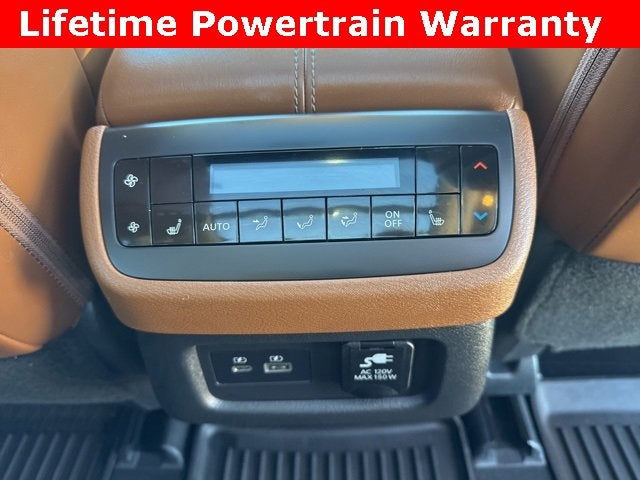 2023 Nissan Pathfinder Platinum