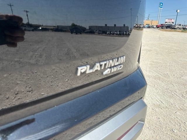 2023 Nissan Pathfinder Platinum