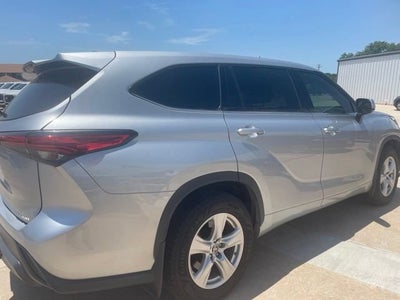 2022 Toyota Highlander LE