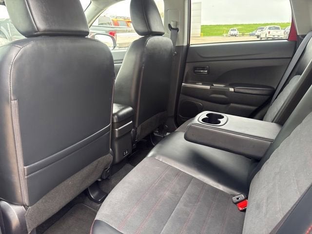 2024 Mitsubishi Outlander Sport S