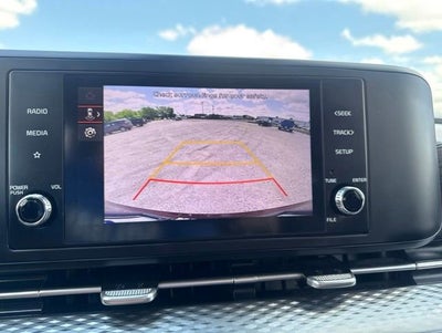 2023 Kia Carnival LX