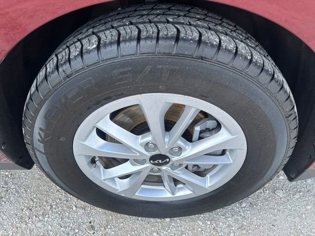 2023 Kia Carnival LX