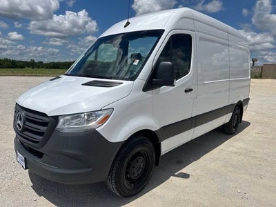 2025 Mercedes-Benz Sprinter Cargo Van Base