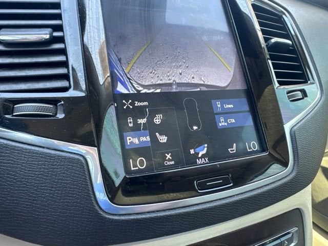 2018 Volvo XC90 Momentum