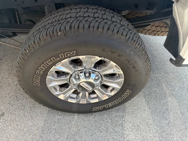 2017 Ford Super Duty F-250 SRW Lariat