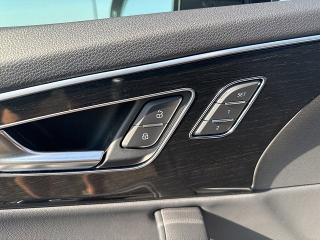 2022 Audi Q7 Premium