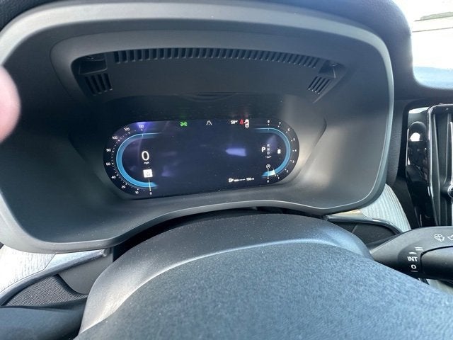 2025 Volvo XC60 Plus