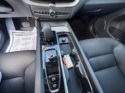 2025 Volvo XC60 Plus