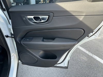 2025 Volvo XC60 Plus