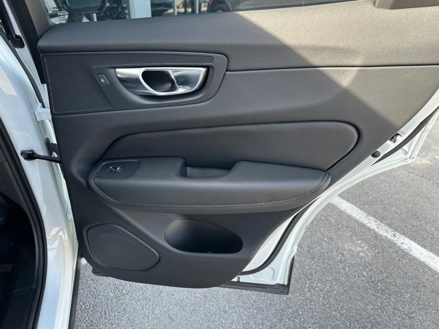 2025 Volvo XC60 Plus