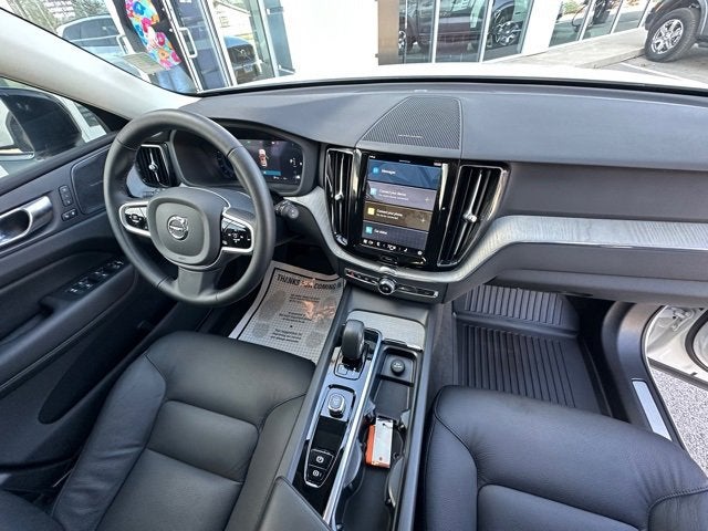 2025 Volvo XC60 Plus