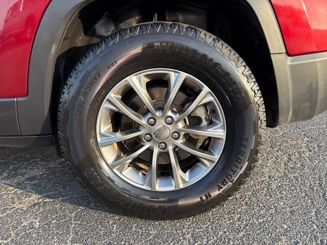 2021 Jeep Cherokee Latitude Lux