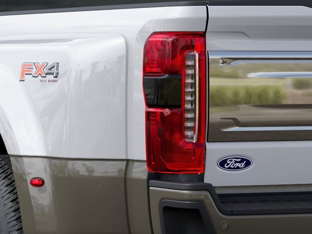 2027 Ford F-350SD King Ranch DRW