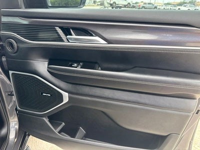2024 Jeep Wagoneer Base