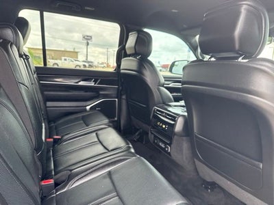 2024 Jeep Wagoneer Base