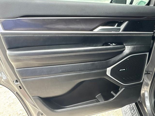 2024 Jeep Wagoneer Base
