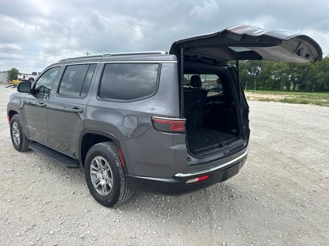 2024 Jeep Wagoneer Base