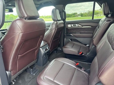 2025 Ford Explorer Platinum