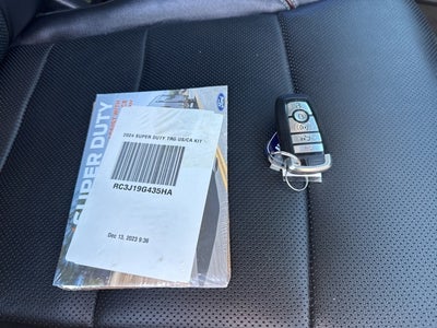 2024 Ford F-350SD Lariat