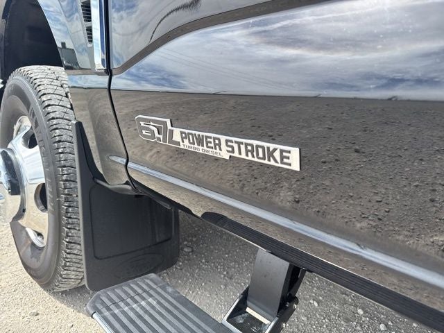 2025 Ford F-350SD Lariat