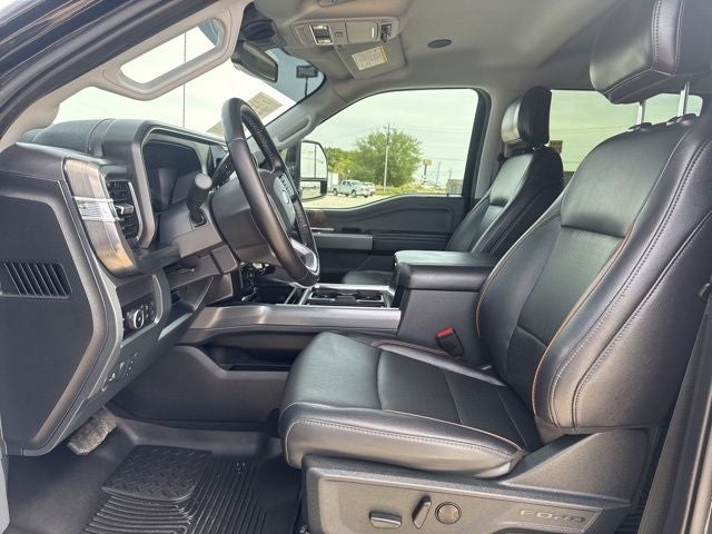 2025 Ford F-350SD Lariat