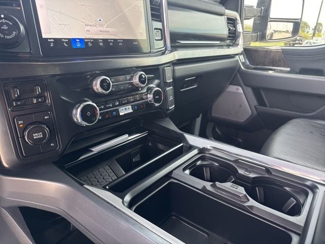 2025 Ford F-350SD Lariat