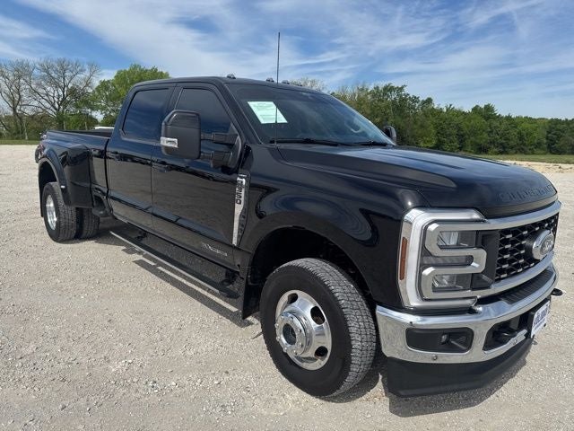 2025 Ford F-350SD Lariat