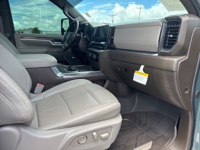 2025 Chevrolet Silverado 3500HD LTZ
