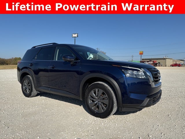 2024 Nissan Pathfinder SV