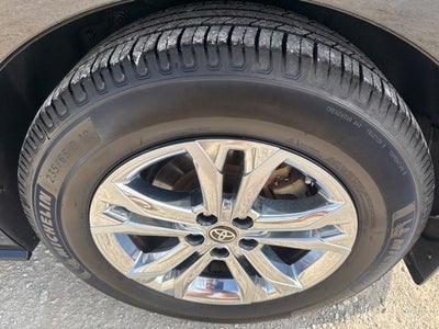 2023 Toyota Sienna XSE 7 Passenger