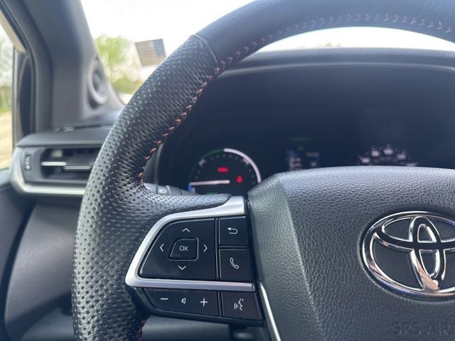 2023 Toyota Sienna XSE 7 Passenger