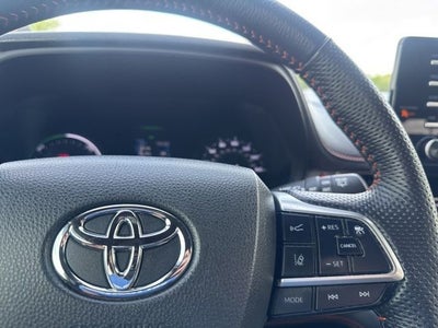 2023 Toyota Sienna XSE 7 Passenger