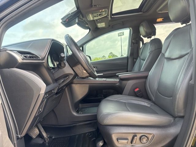 2023 Toyota Sienna XSE 7 Passenger