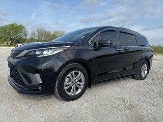 2023 Toyota Sienna XSE 7 Passenger
