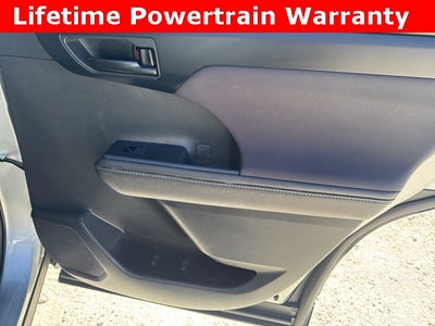 2023 Toyota Highlander LE