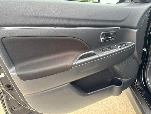 2025 Mitsubishi Outlander Sport 2.0 LE