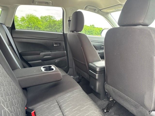 2025 Mitsubishi Outlander Sport 2.0 LE