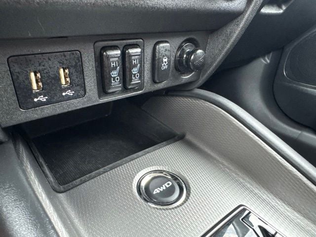 2025 Mitsubishi Outlander Sport 2.0 LE