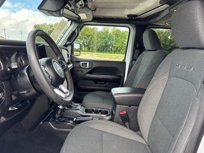 2024 Jeep Wrangler 4-Door Sahara 4x4