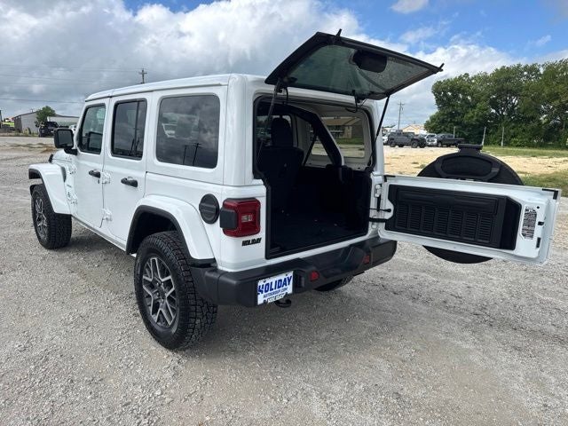 2024 Jeep Wrangler 4-Door Sahara 4x4