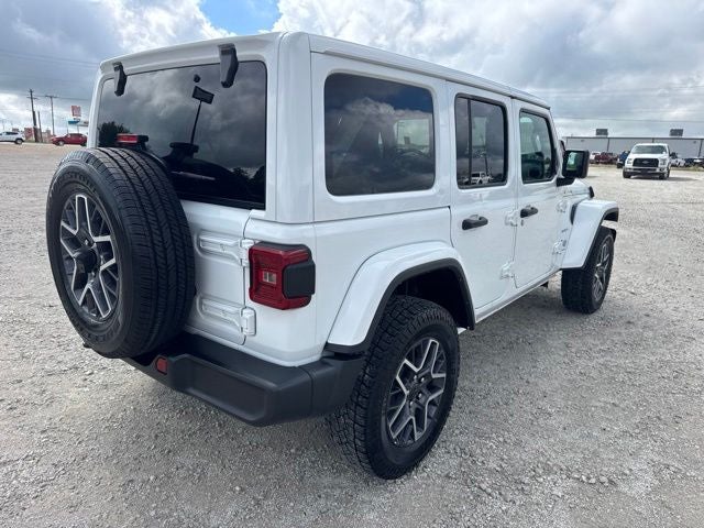 2024 Jeep Wrangler 4-Door Sahara 4x4